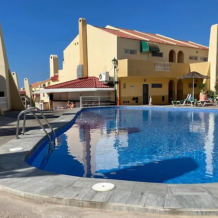 Luxury Fronte Piscina Mareverde A&v Costa Adeje (Tenerife)