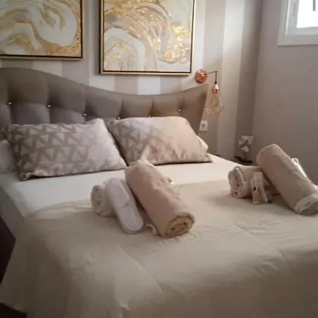 Appartamento Luxury Fronte Piscina Mareverde A&v *