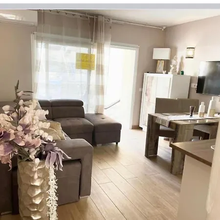 Apartman Luxury Fronte Piscina Mareverde A&v *
