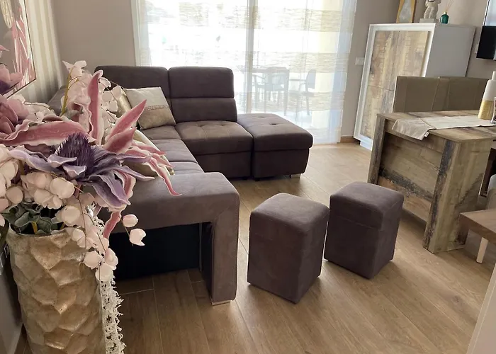 Luxury Fronte Piscina Mareverde A&v 公寓 *