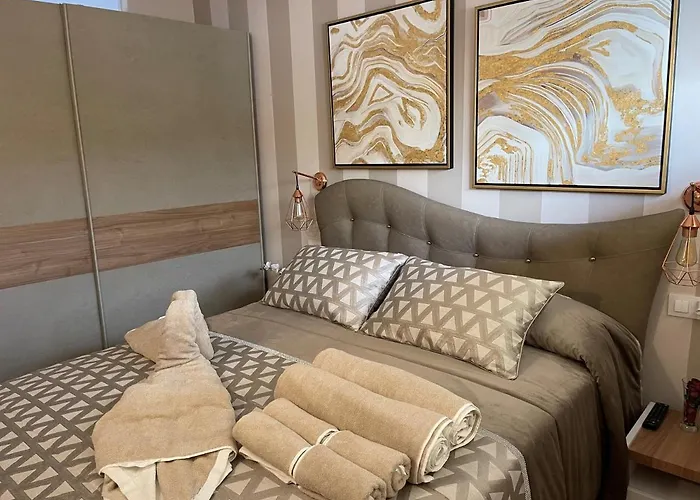Luxury Fronte Piscina Mareverde A&v 아데제