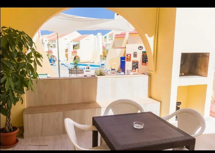 Luxury Fronte Piscina Mareverde A&v 아파트