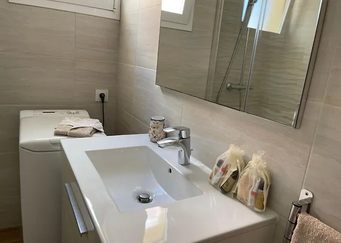Luxury Fronte Piscina Mareverde A&v 아파트 *